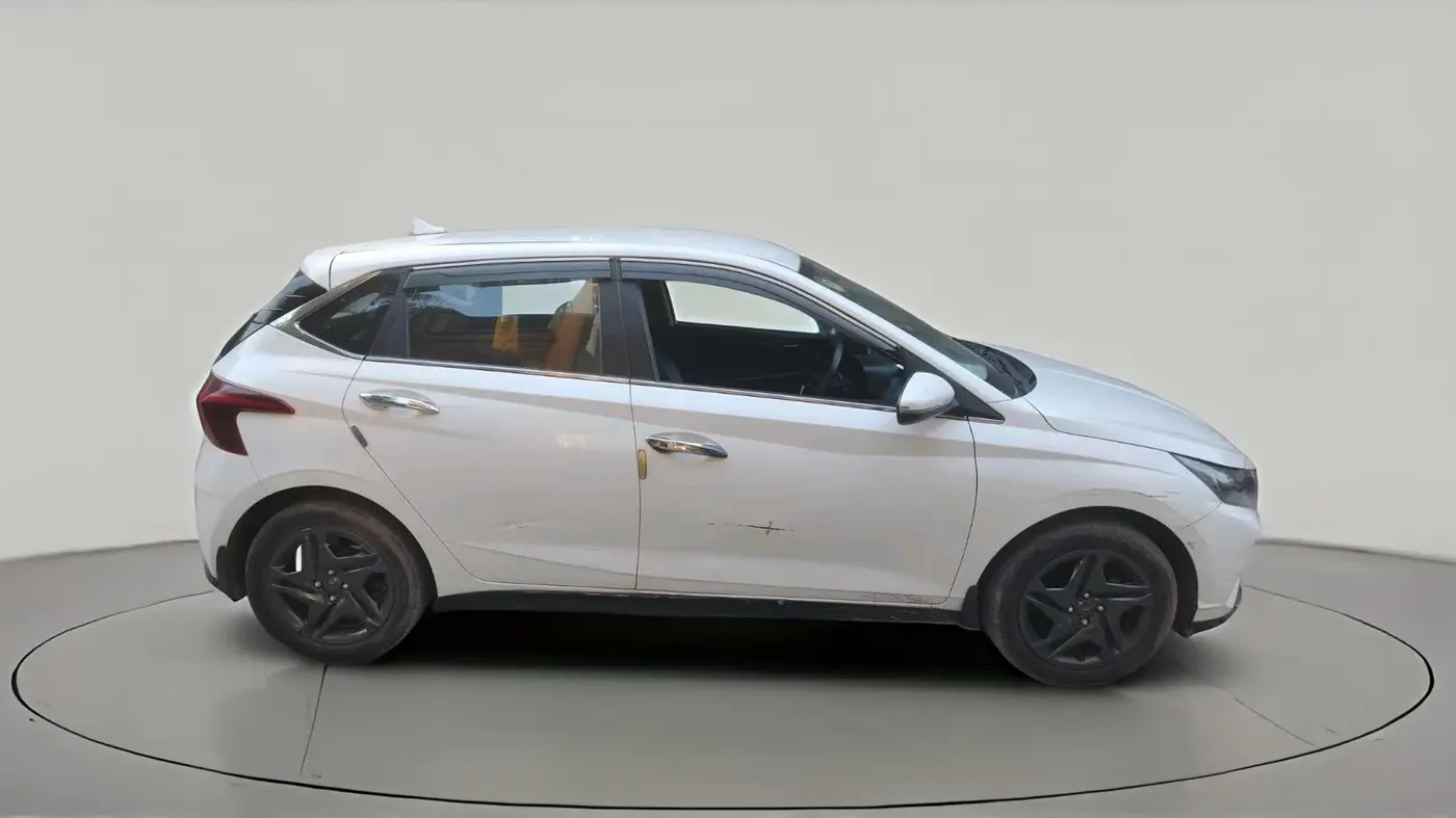 2023 Hyundai NEW I20 SPORTZ 1.2 MT, Petrol, Manual, 30,047 km, exterior