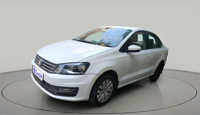 2016 Volkswagen Vento COMFORTLINE 1.6, Petrol, Manual, 1,00,320 km, exterior
