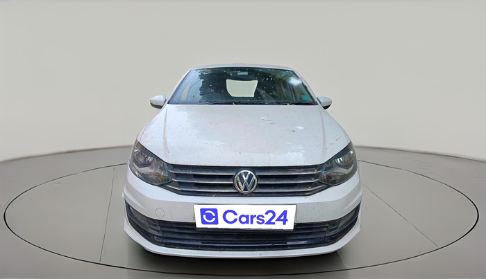 2016 Volkswagen Vento COMFORTLINE 1.6, Petrol, Manual, 1,00,320 km, exterior