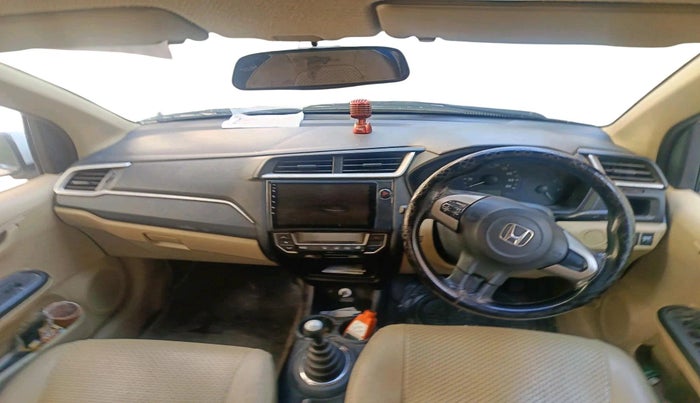 2016 Honda Amaze 1.5L I-DTEC S, Diesel, Manual, 2,40,411 km, interior