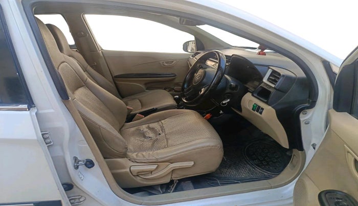 2016 Honda Amaze 1.5L I-DTEC S, Diesel, Manual, 2,40,411 km, interior