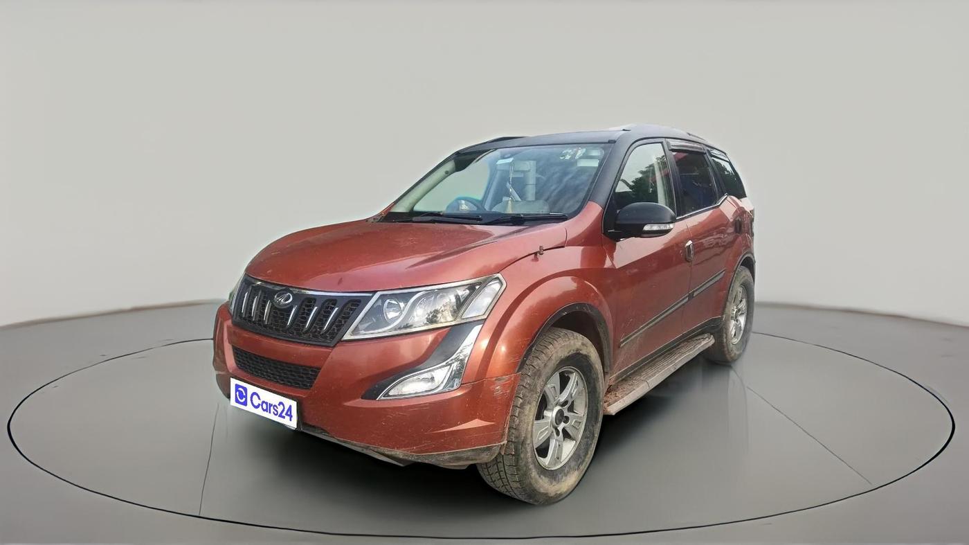 2017 Mahindra XUV500 W6 1.99, Diesel, Manual, 1,03,634 km, exterior