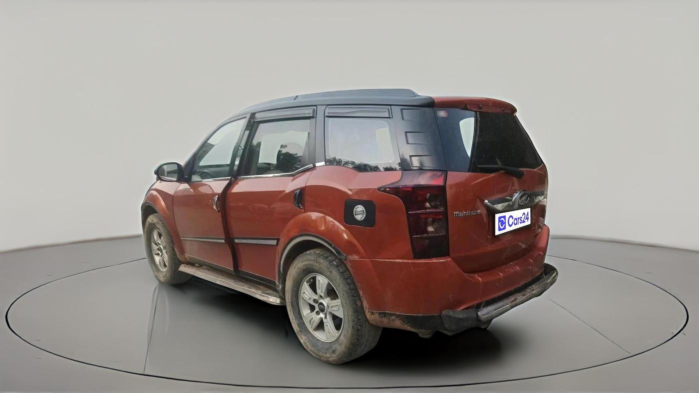 2017 Mahindra XUV500 W6 1.99, Diesel, Manual, 1,03,634 km, exterior
