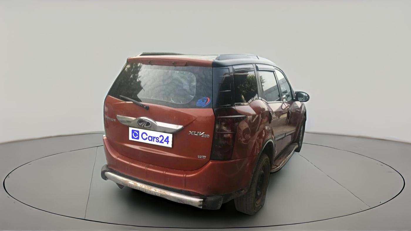 2017 Mahindra XUV500 W6 1.99, Diesel, Manual, 1,03,634 km, exterior