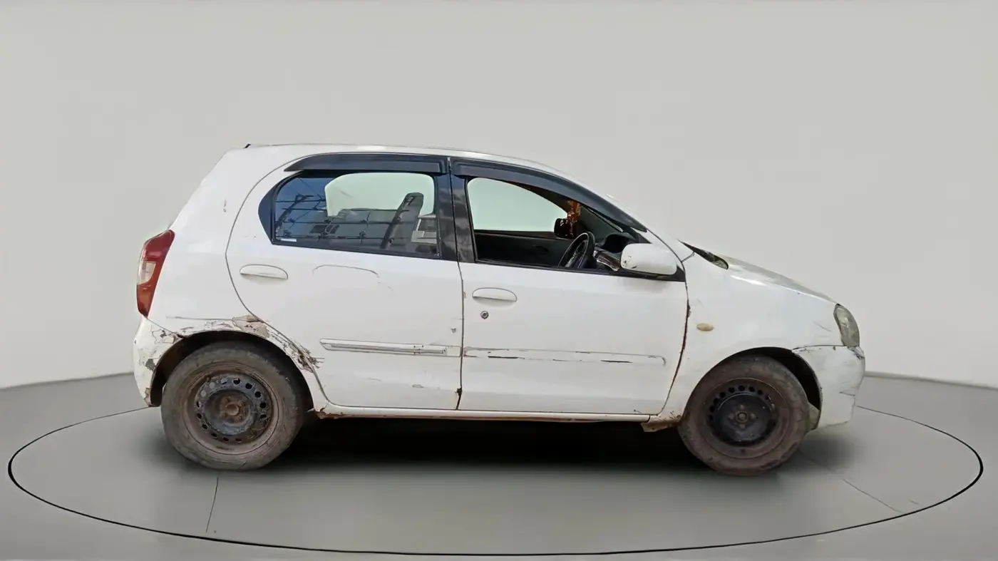 2011 Toyota Etios Liva GD, Diesel, Manual, 73,882 km, exterior
