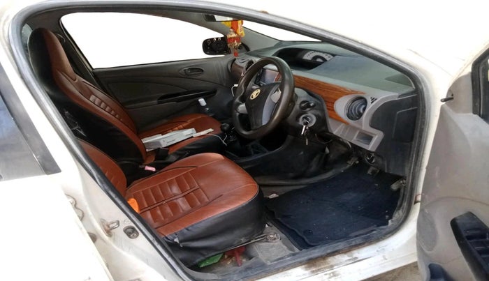 2011 Toyota Etios Liva GD, Diesel, Manual, 73,882 km, interior