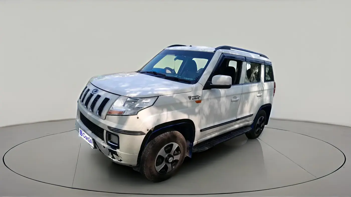 2016 Mahindra TUV300 T6, Diesel, Manual, 1,12,872 km, exterior
