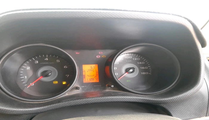 2016 Mahindra TUV300 T6, Diesel, Manual, 1,12,872 km, interior