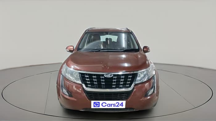 2019 Mahindra XUV500 W9, Diesel, Manual, 1,42,528 km, exterior