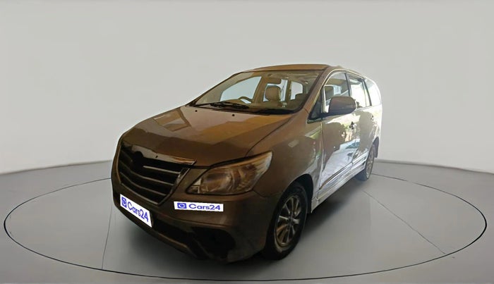 2013 Toyota Innova 2.5 VX 8 STR, Diesel, Manual, 1,90,219 km, exterior