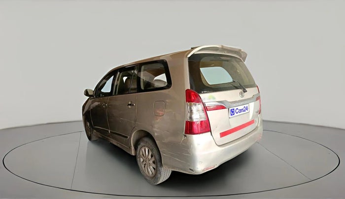 2013 Toyota Innova 2.5 VX 8 STR, Diesel, Manual, 1,90,219 km, exterior