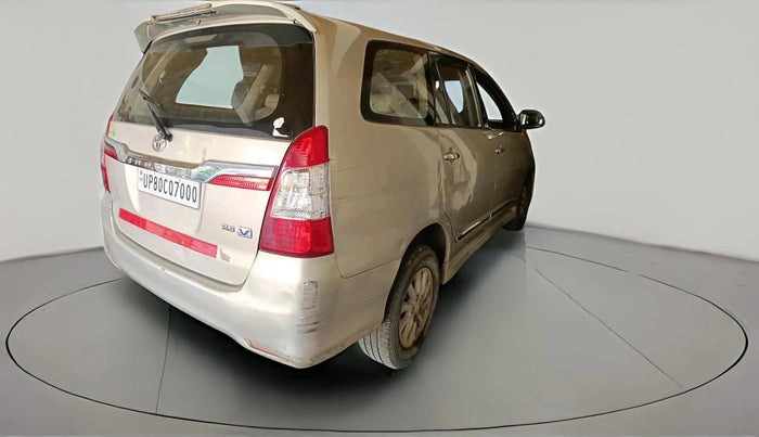 2013 Toyota Innova 2.5 VX 8 STR, Diesel, Manual, 1,90,219 km, exterior