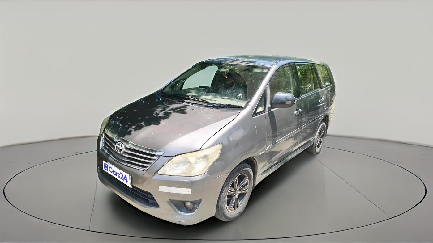 2012 Toyota Innova VX 2.5 8 STR, Diesel, Manual, 1,73,695 km, exterior