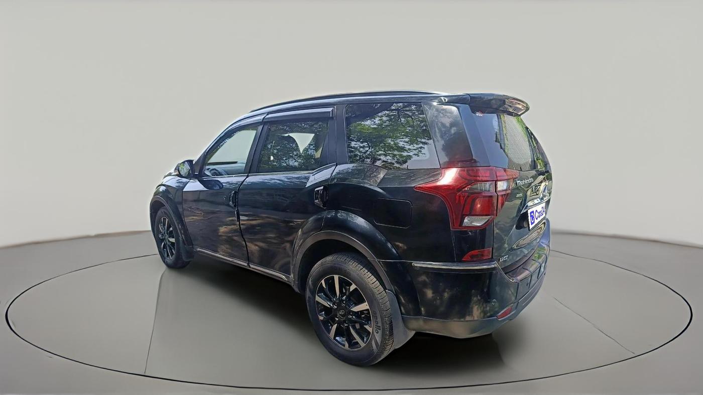 2018 Mahindra XUV500 W11 AT, Diesel, Automatic, 96,264 km, exterior