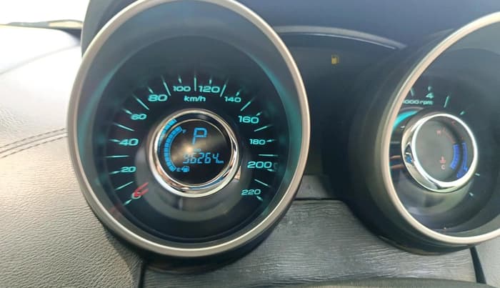 2018 Mahindra XUV500 W11 AT, Diesel, Automatic, 96,264 km, interior
