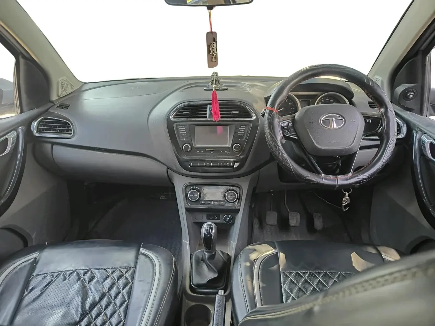 2017 Tata TIGOR XZ (O) DIESEL, Diesel, Manual, 98,000 km, interior