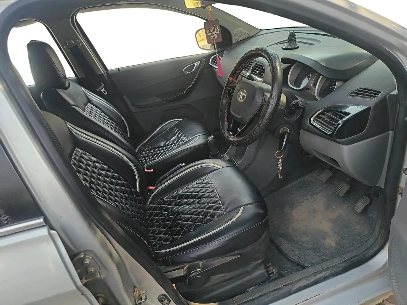 2017 Tata TIGOR XZ (O) DIESEL, Diesel, Manual, 98,000 km, interior