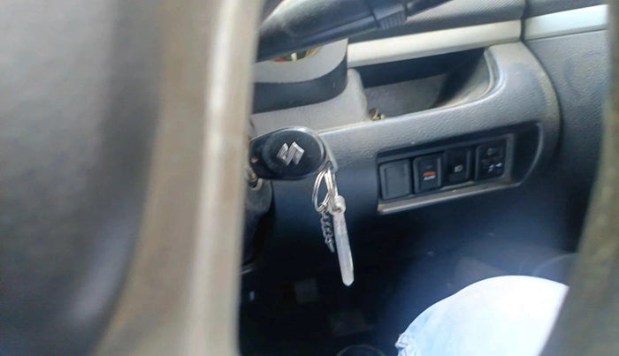 2015 Maruti Swift VDI, Diesel, Manual, 1,92,042 km, interior