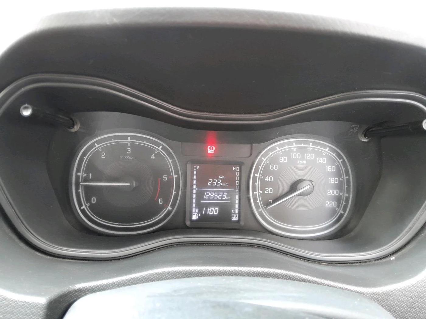2017 Maruti Vitara Brezza VDI (O), Diesel, Manual, 1,29,523 km, interior