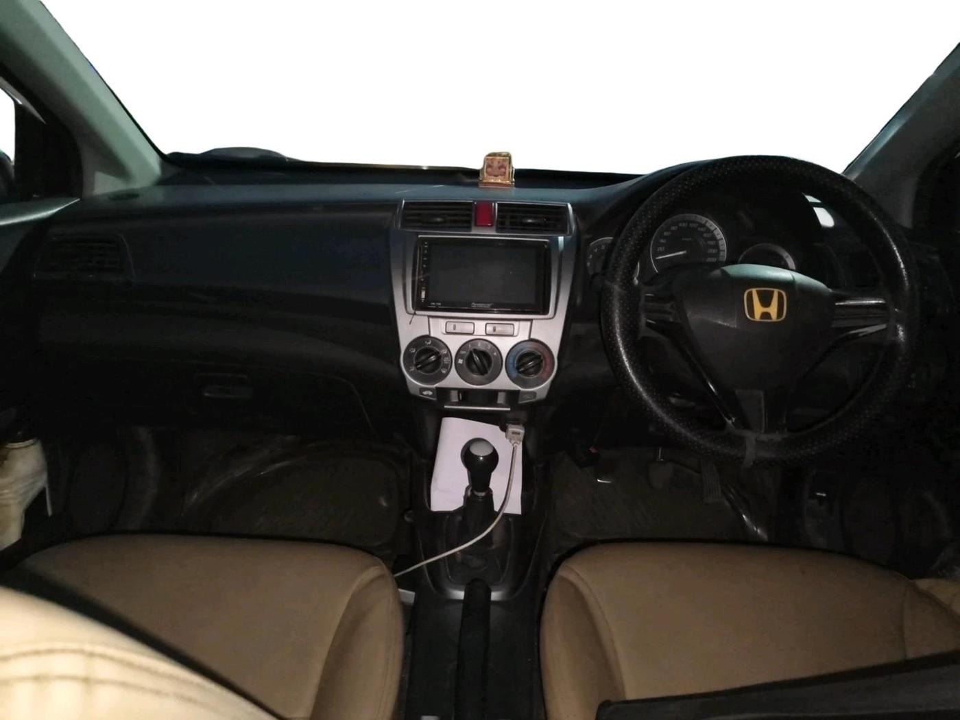 2012 Honda City 1.5L I-VTEC CORPORATE MT, CNG, Manual, 1,14,277 km, interior