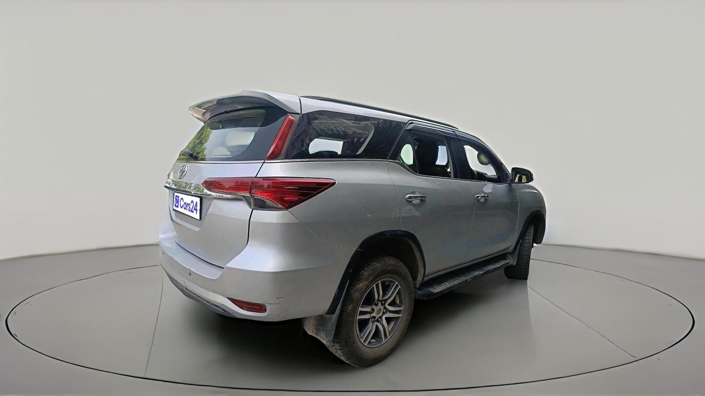 2017 Toyota Fortuner 2.8 4X2 MT, Diesel, Manual, 1,59,518 km, exterior
