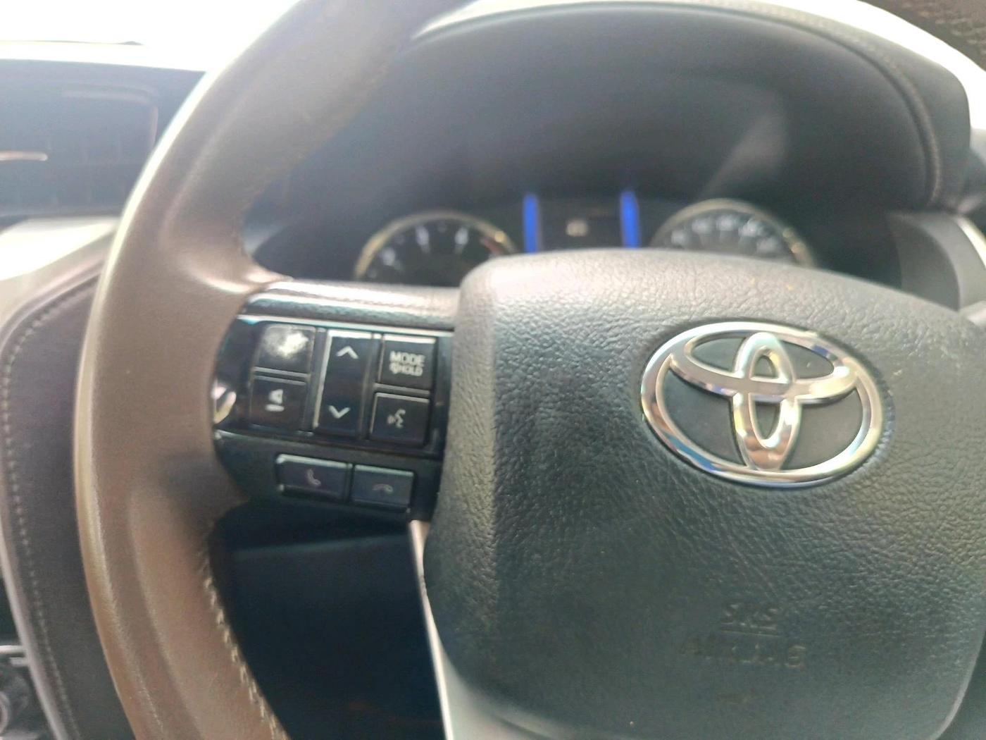 2017 Toyota Fortuner 2.8 4X2 MT, Diesel, Manual, 1,59,518 km, interior