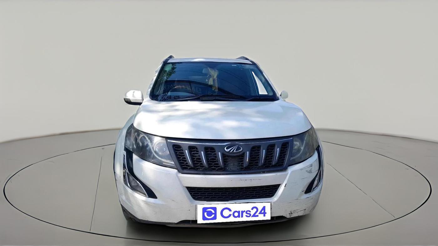 2016 Mahindra XUV500 W10, Diesel, Manual, 1,90,869 km, exterior