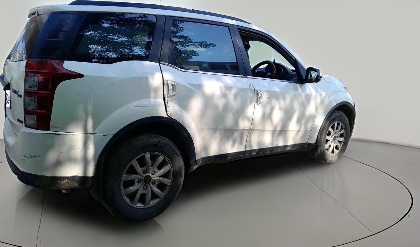 2016 Mahindra XUV500 W10, Diesel, Manual, 1,90,869 km, exterior