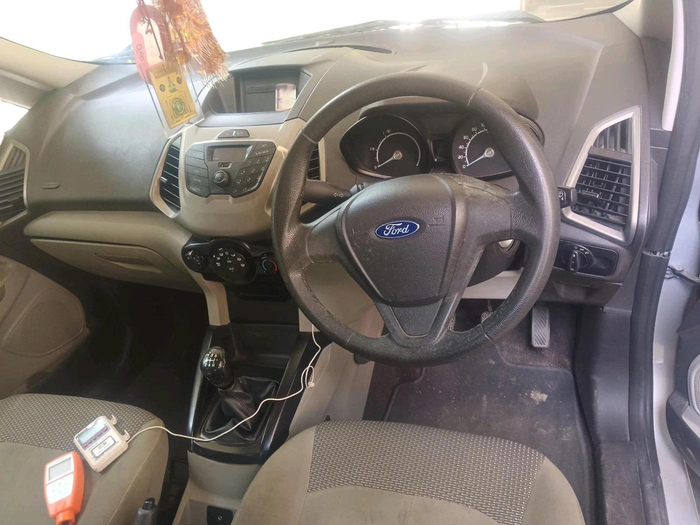 2015 Ford Ecosport AMBIENTE 1.5L DIESEL, Diesel, Manual, 61,654 km, interior