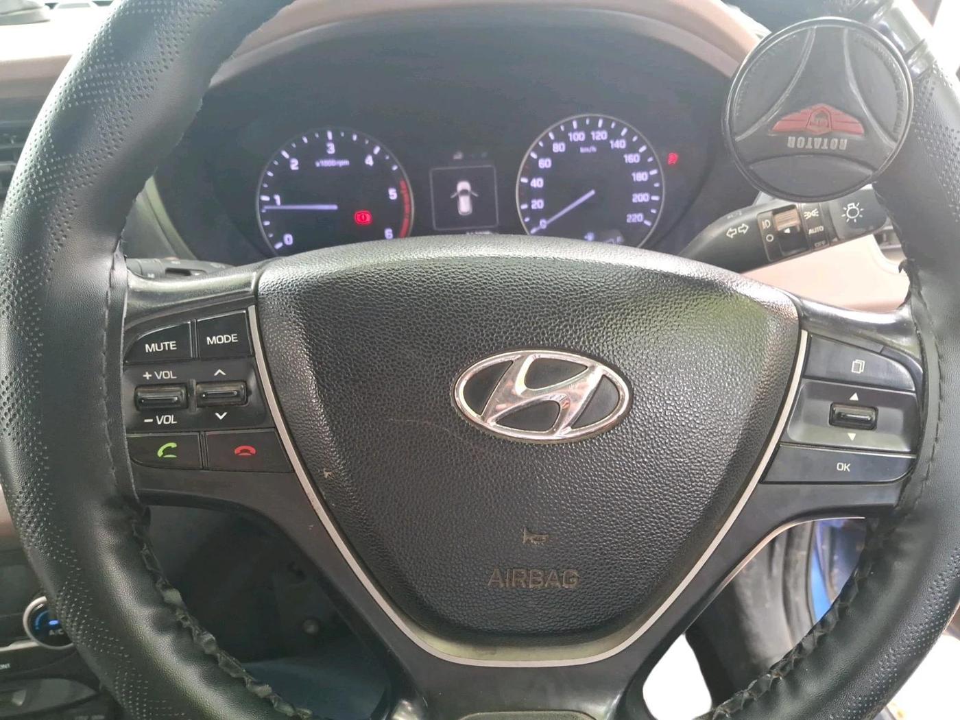 2015 Hyundai Elite i20 ASTA 1.4 CRDI, Diesel, Manual, 1,14,335 km, interior