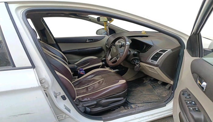 2012 Hyundai i20 ASTA 1.2, Petrol, Manual, 77,500 km, interior