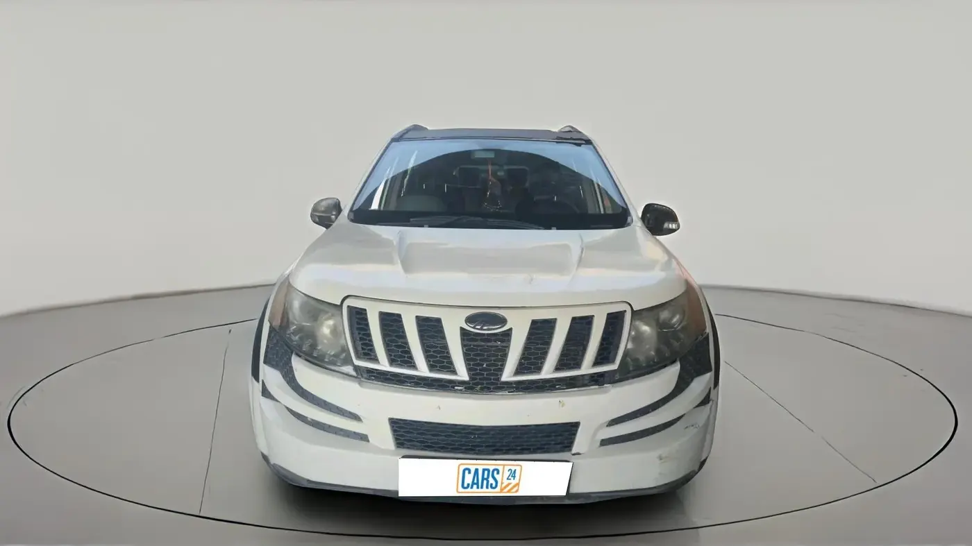 2013 Mahindra XUV500 W8, Diesel, Manual, 2,20,000 km, exterior