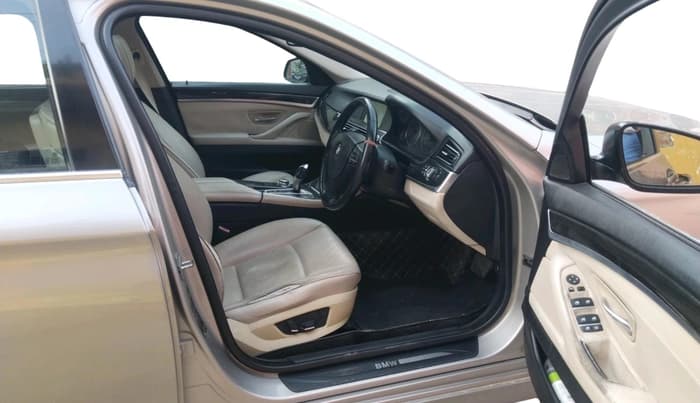 2011 BMW 5 Series 525D 3.0, Diesel, Automatic, 1,11,862 km, interior