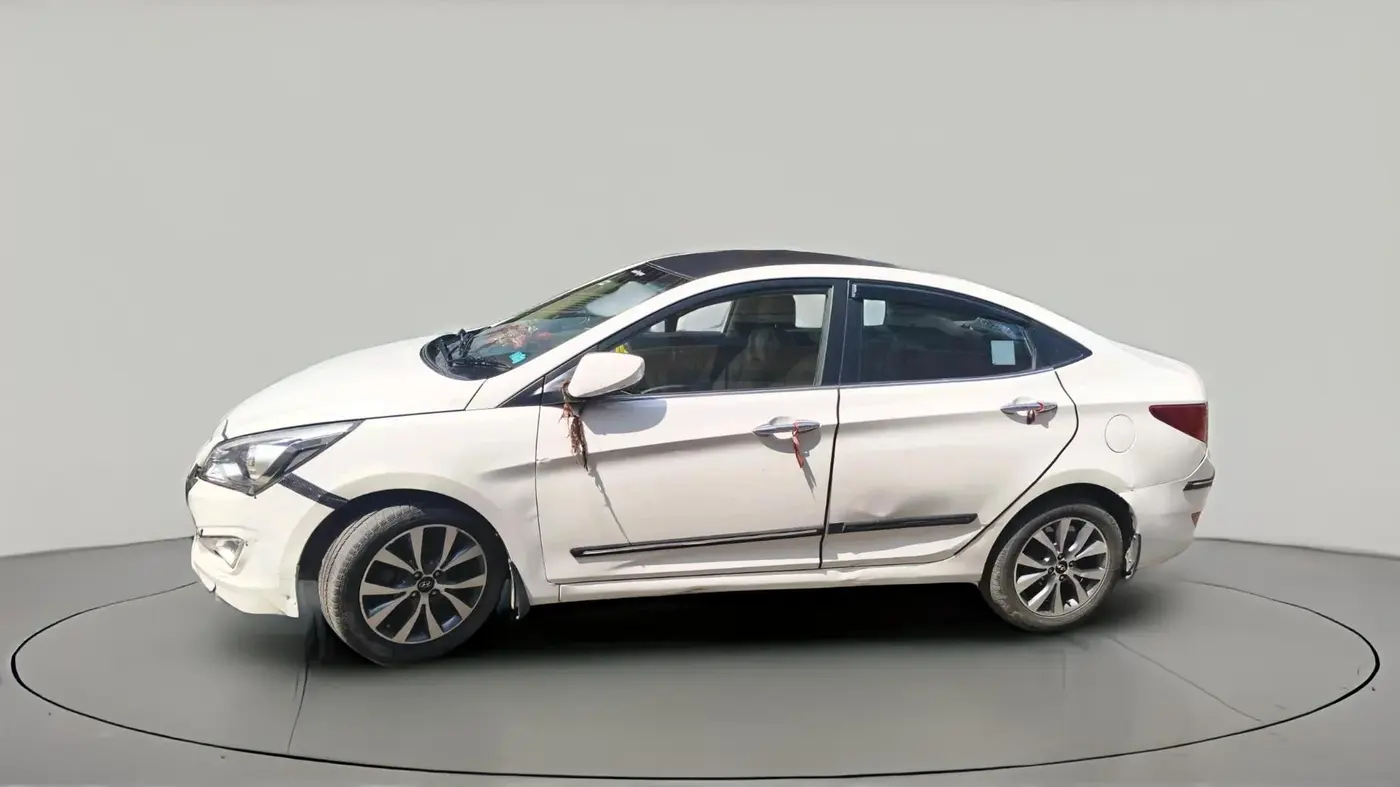 2015 Hyundai Verna FLUIDIC 4S 1.6 VTVT S(O), Petrol, Manual, 58,460 km, exterior