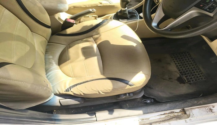 2015 Hyundai Verna FLUIDIC 4S 1.6 VTVT S(O), Petrol, Manual, 58,460 km, interior