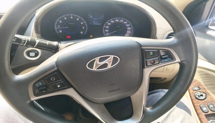 2015 Hyundai Verna FLUIDIC 4S 1.6 VTVT S(O), Petrol, Manual, 58,460 km, interior