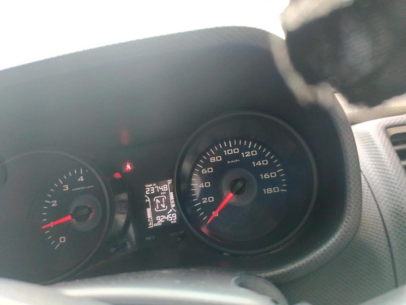 2019 Mahindra TUV300 T10, Diesel, Manual, 92,459 km, interior