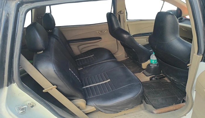 2015 Honda Mobilio 1.5L I-DTEC S, Diesel, Manual, 2,44,522 km, interior