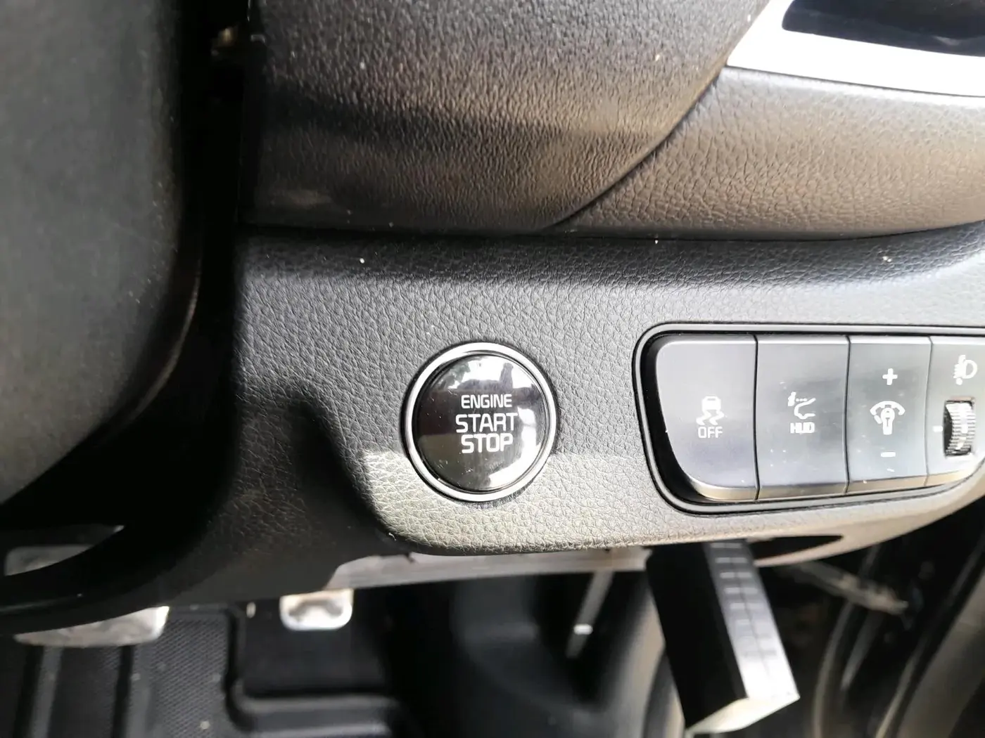 2022 KIA SELTOS GTX PLUS AT 1.5 DIESEL, Diesel, Automatic, 58,544 km, interior