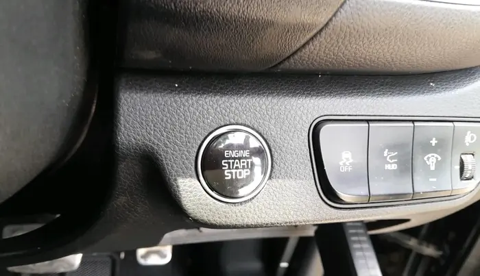 2022 KIA SELTOS GTX PLUS AT 1.5 DIESEL, Diesel, Automatic, 58,544 km, interior