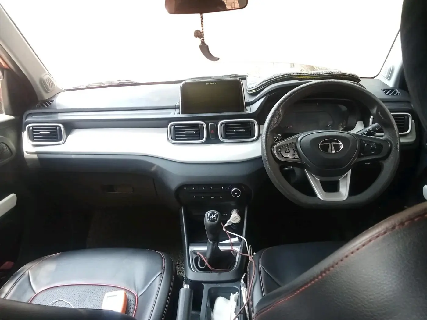 2024 Tata PUNCH ACCOMPLISHED MT, Petrol, Manual, 17,482 km, interior
