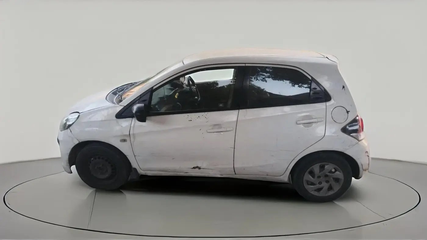 2012 Honda Brio S MT, CNG, Manual, 1,40,000 km, exterior