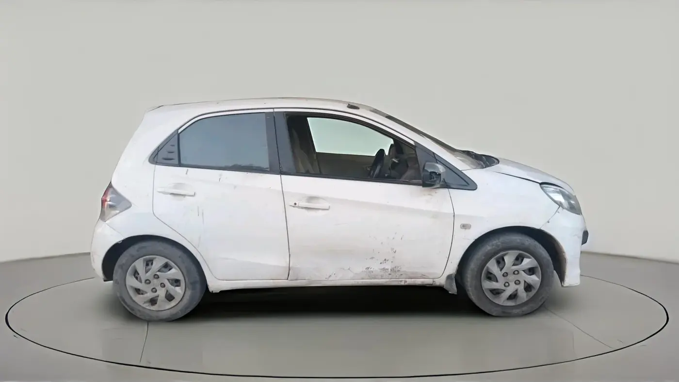 2012 Honda Brio S MT, CNG, Manual, 1,40,000 km, exterior