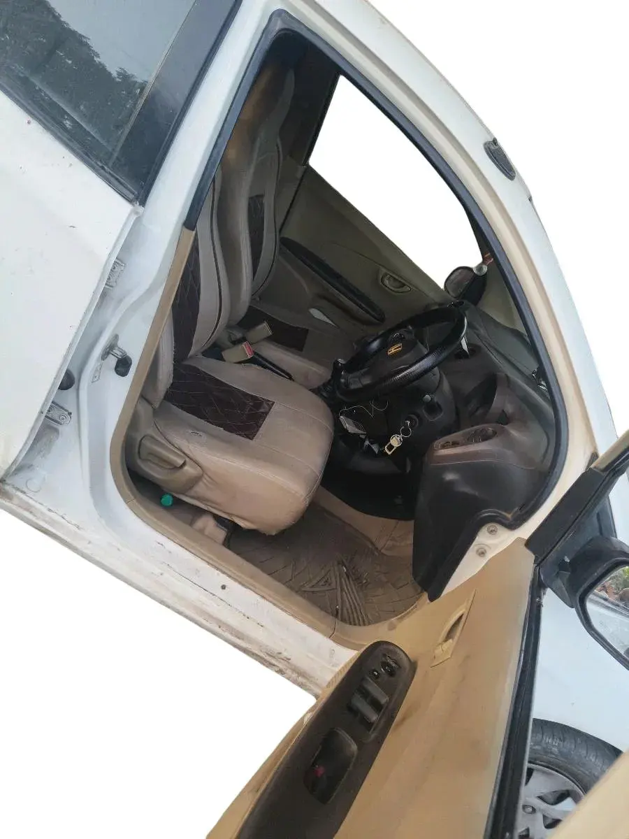 2012 Honda Brio S MT, CNG, Manual, 1,40,000 km, interior