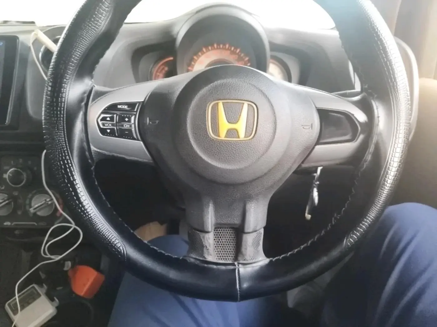 2012 Honda Brio S MT, CNG, Manual, 1,40,000 km, interior