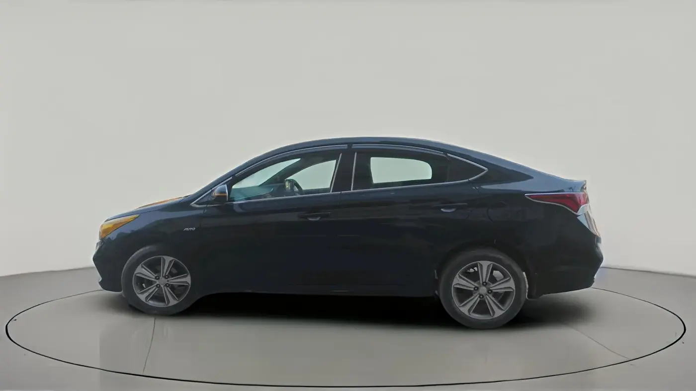 2017 Hyundai Verna 1.6 CRDI SX + AT, Diesel, Automatic, 1,40,245 km, exterior