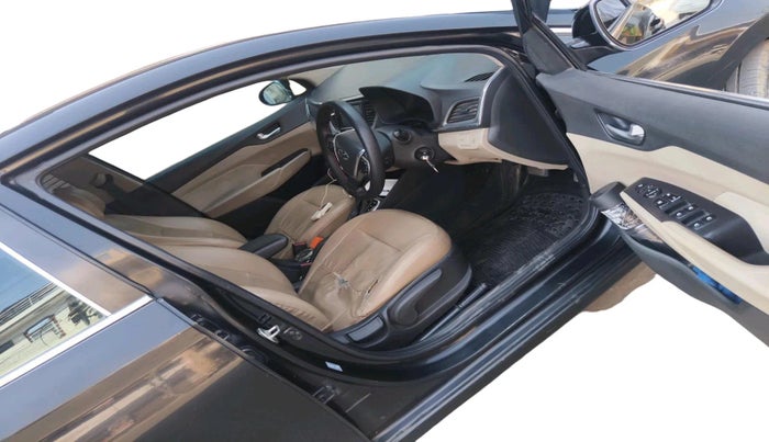 2017 Hyundai Verna 1.6 CRDI SX + AT, Diesel, Automatic, 1,40,245 km, interior