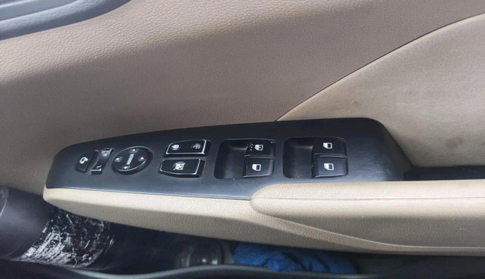 2017 Hyundai Verna 1.6 CRDI SX + AT, Diesel, Automatic, 1,40,245 km, interior