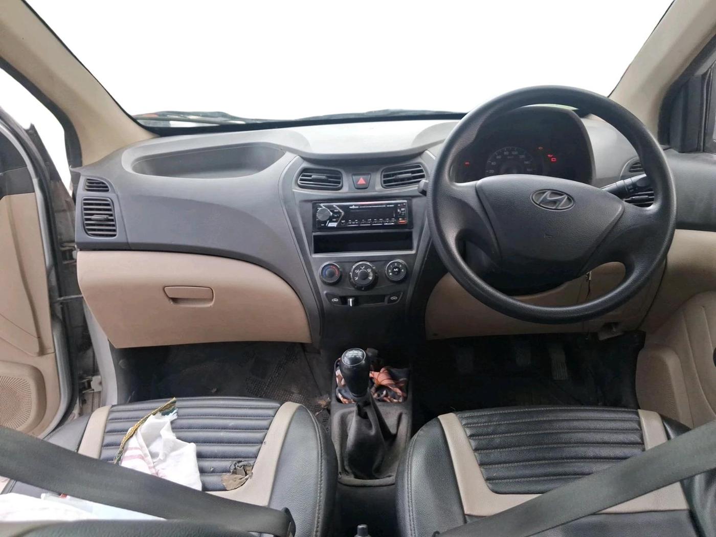 2014 Hyundai Eon D-LITE+, CNG, Manual, 72,801 km, interior