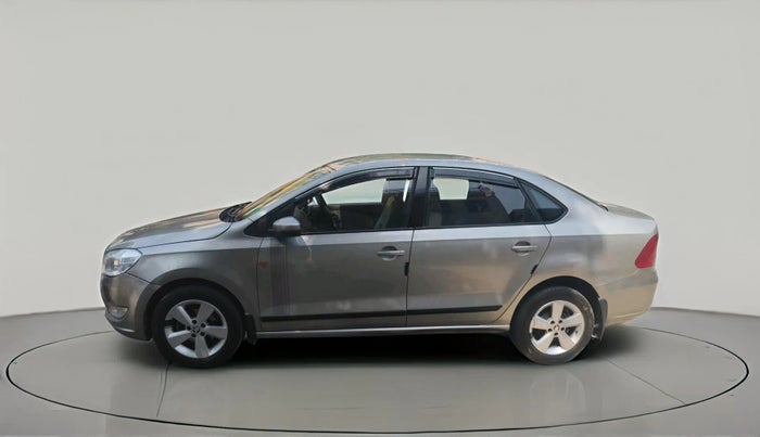 2016 Skoda Rapid AMBITION 1.6 MPI MT, Petrol, Manual, 83,838 km, exterior